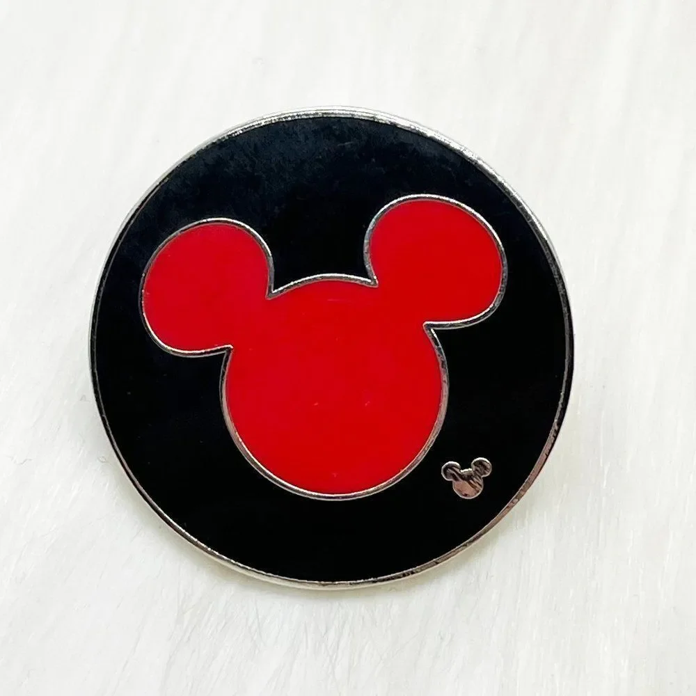 🔮 5/$25 Disney Cast Lanyard‎ Red Mickey Mouse Icon Pin